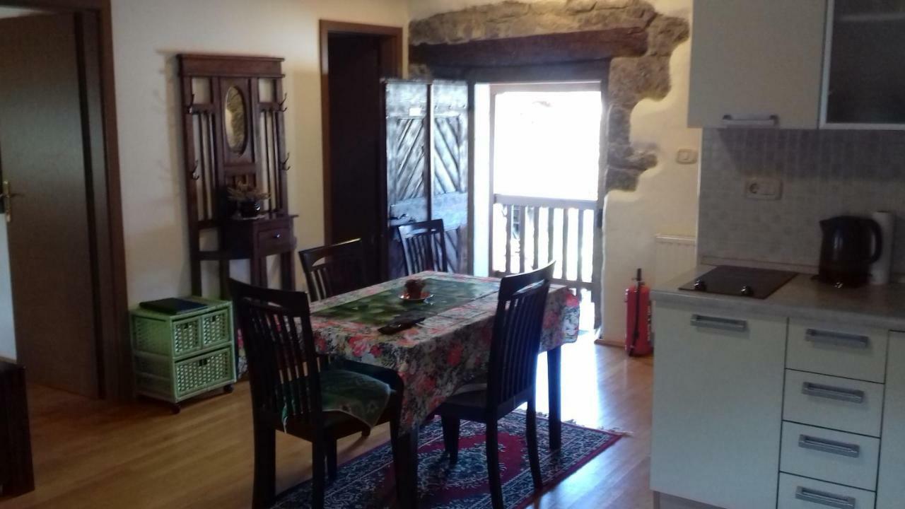 Apartmaji Pri Zivcovih Dutovlje Extérieur photo